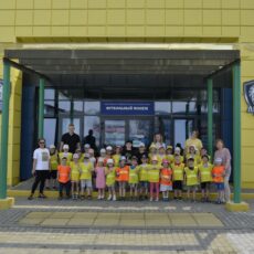 Все на футбол!