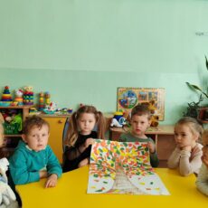 «Осеннее дерево»- творчество малышей